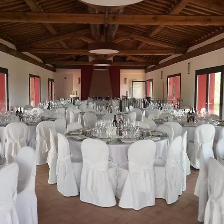 Resort Agriturismo & Cantina Tenuta Casteani