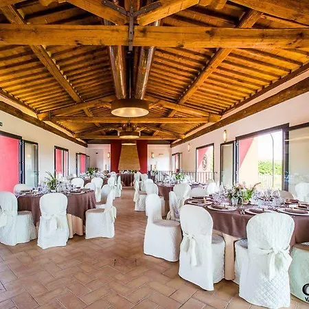 Resort Agriturismo & Cantina Tenuta Casteani 3*