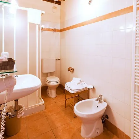 Agriturismo & Cantina Tenuta Casteani 3* Ribolla