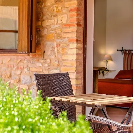 Agriturismo & Cantina Tenuta Casteani 3*
