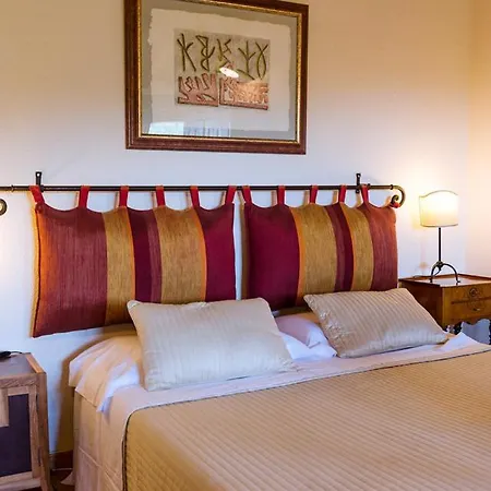 Agriturismo & Cantina Tenuta Casteani 3*