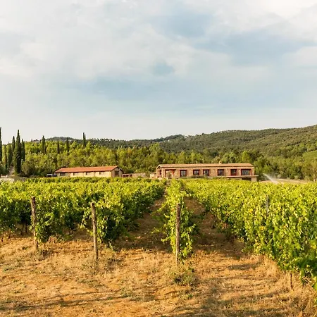 Agriturismo & Cantina Tenuta Casteani 3*